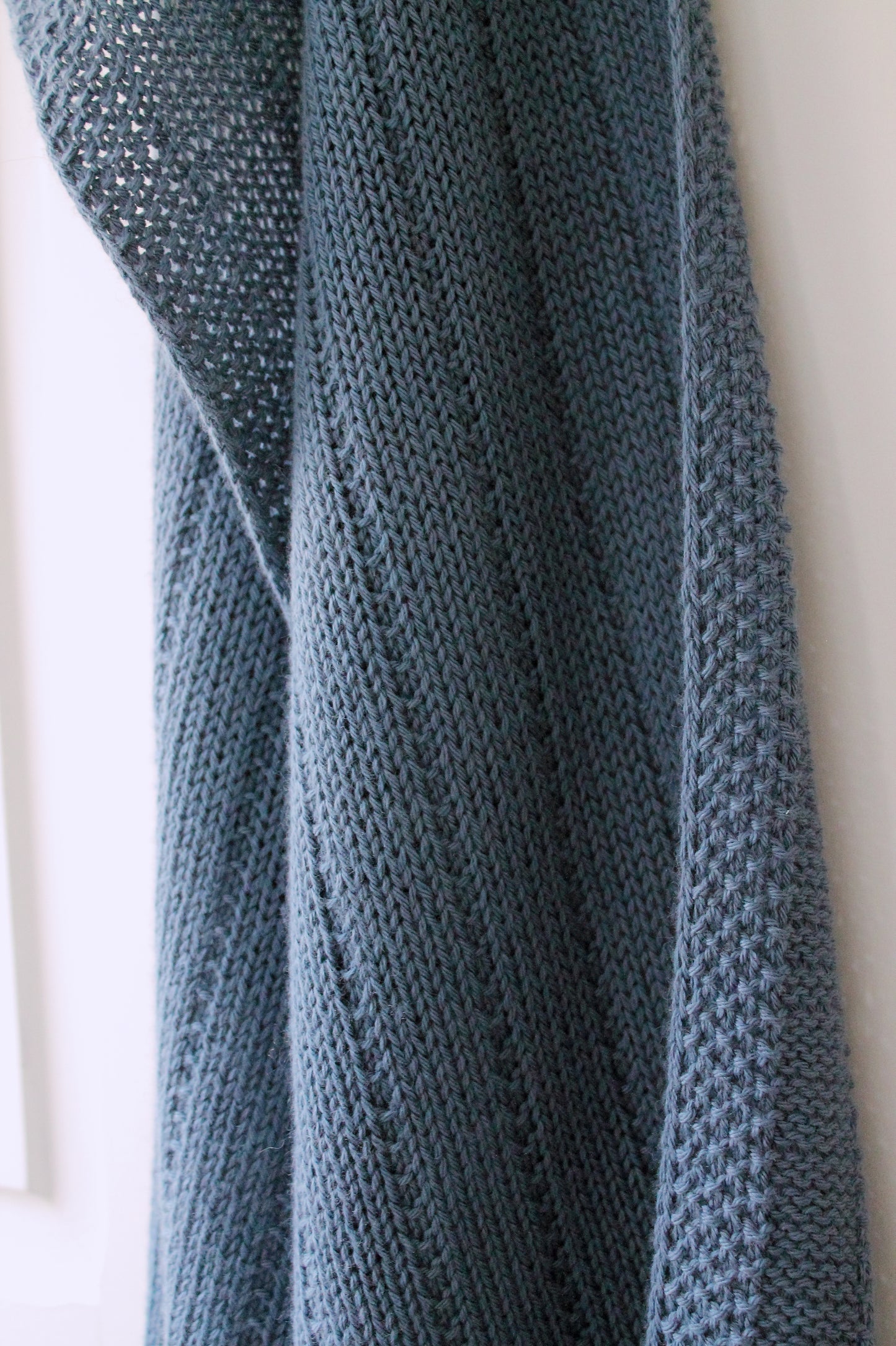 STADTLEBEN Shawl (Deutsch)