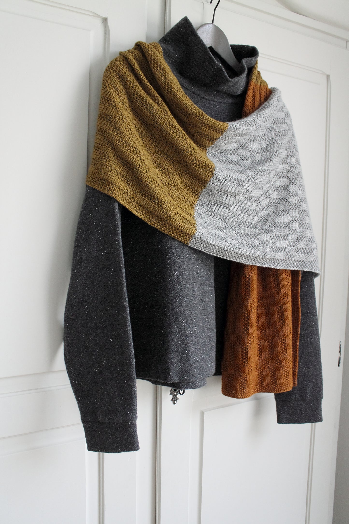 LISTOPAD Shawl (Deutsch)