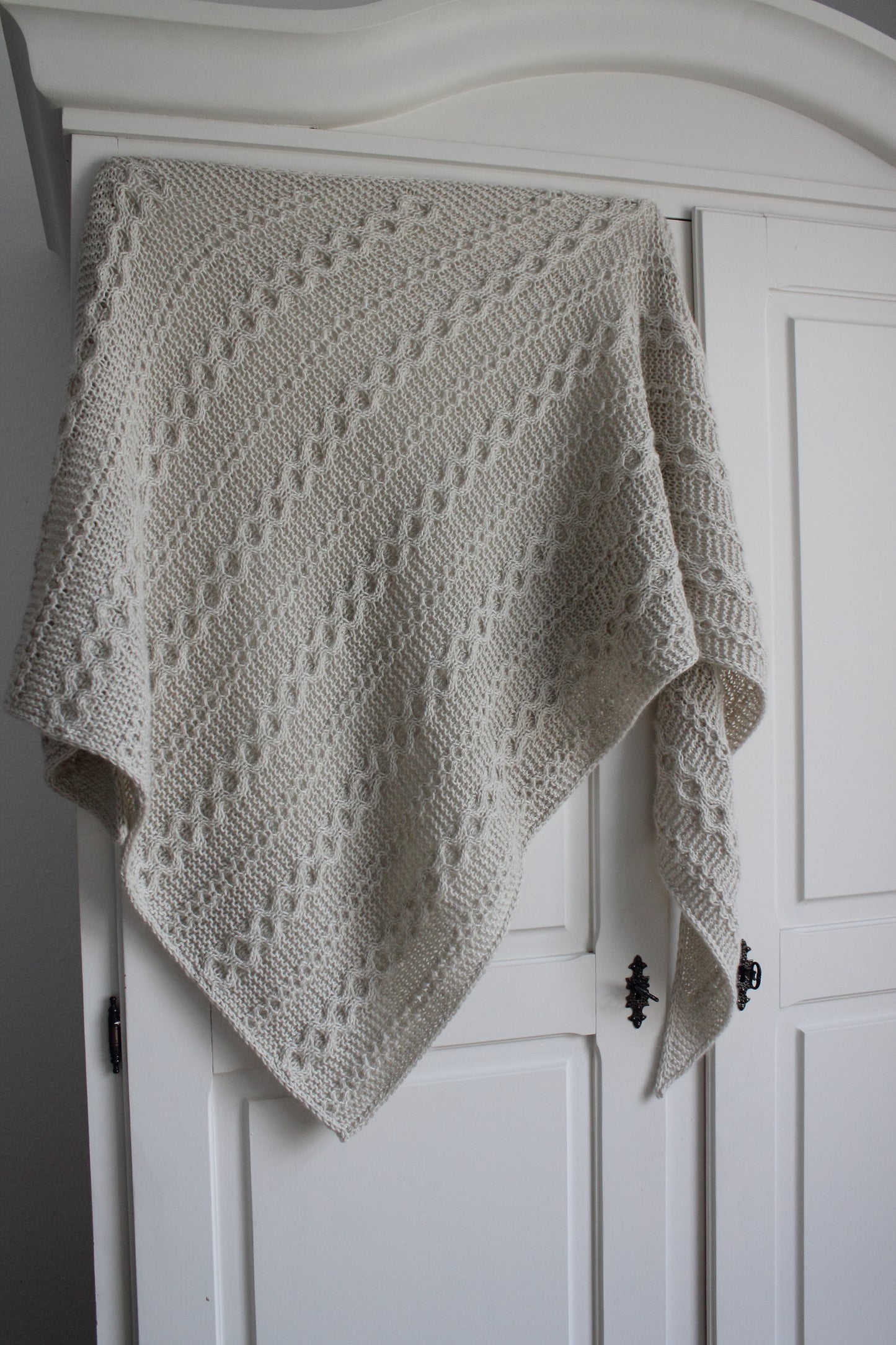 SCHNEEFLOCKEN Shawl (Deutsch)