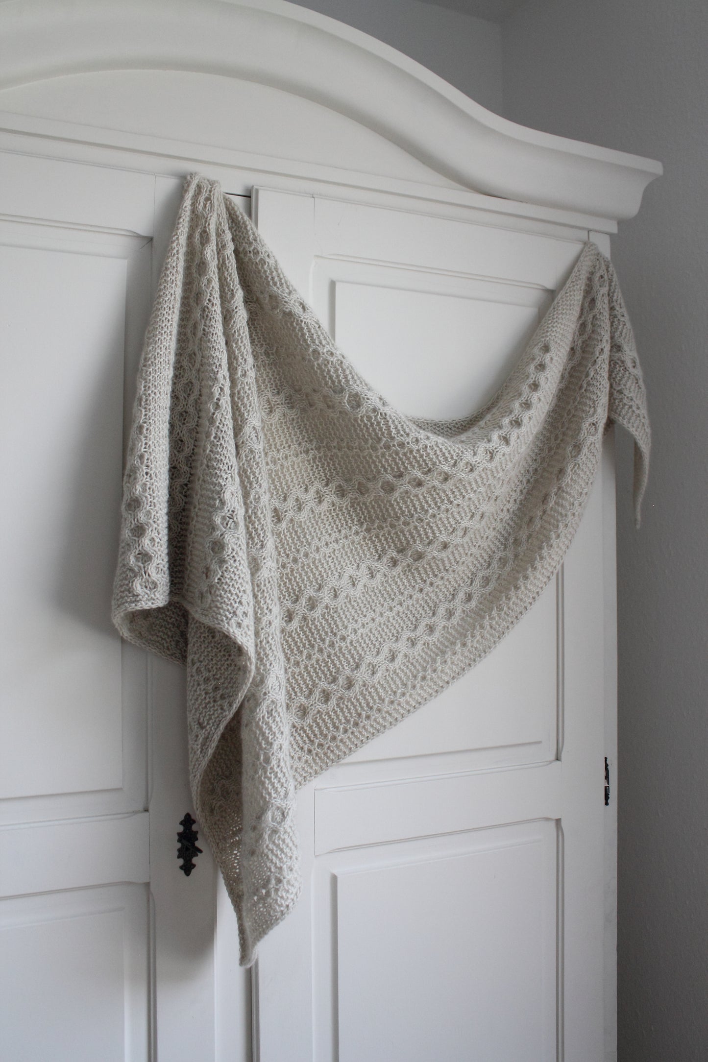SCHNEEFLOCKEN Shawl (Deutsch)