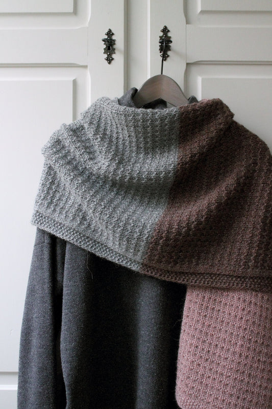 HO Scarf (English)